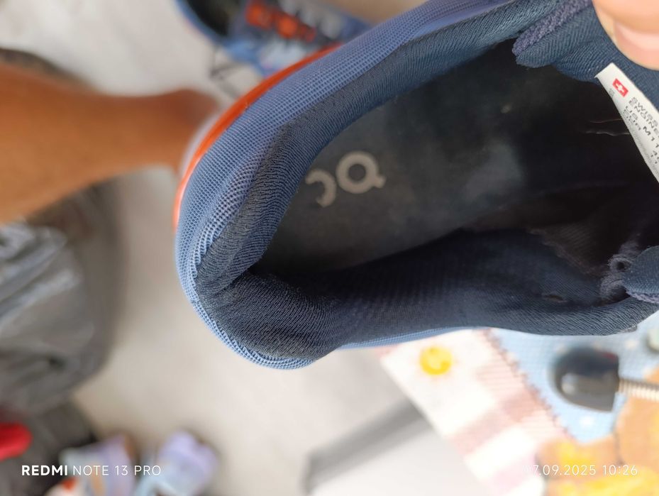 ''On Cloudstratus 2''оригинални маратонки 45.5 номер