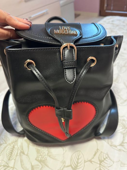 Оригинална раница Love Moschino.