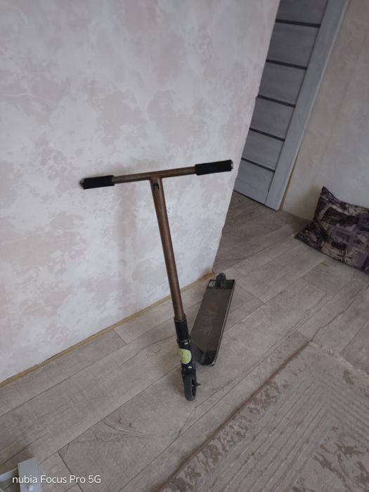 Продам самокат трюковой кастом