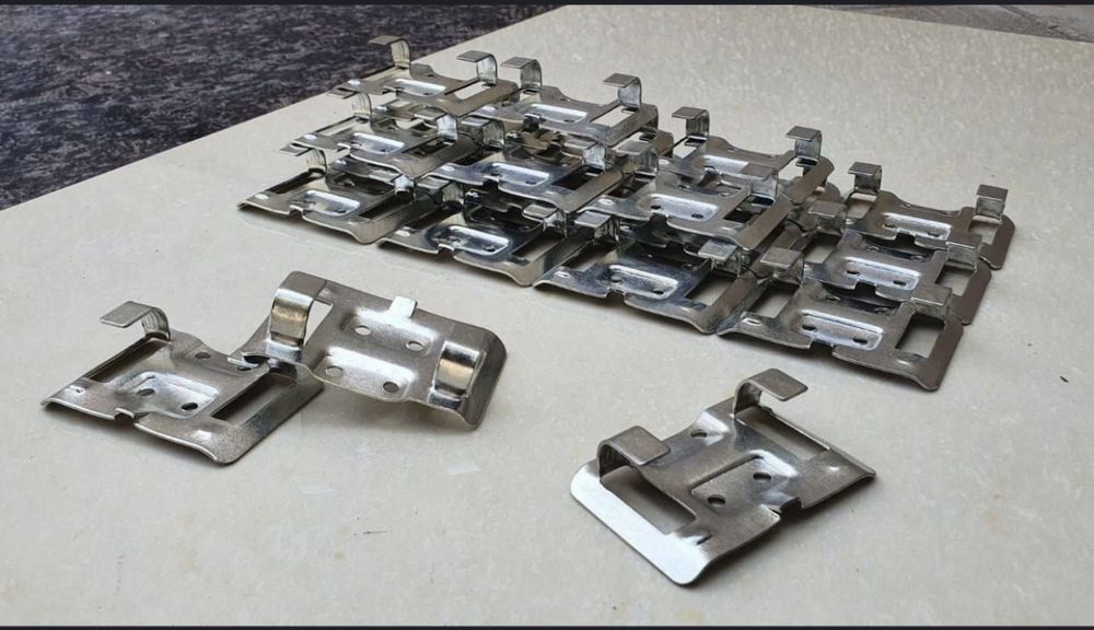 Кляммер основной 4х упорным по  Гранит крепление. Кафел уч