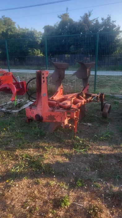 Plug reversibil cu 2 trupite LANDSBERG