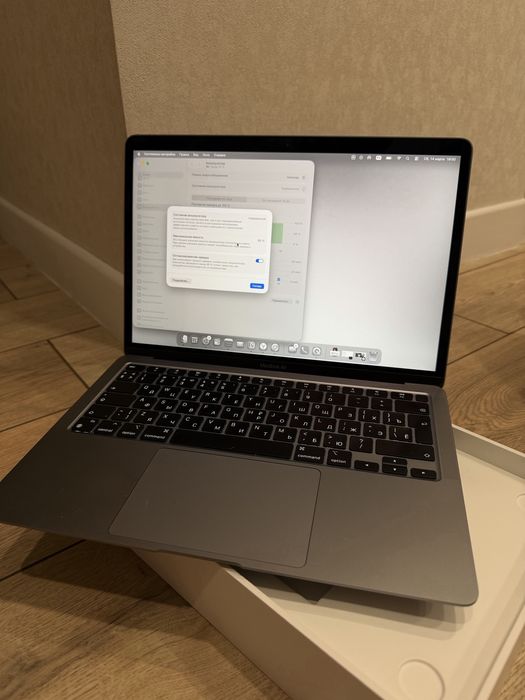 MacBook Air M1 8/256 Silver