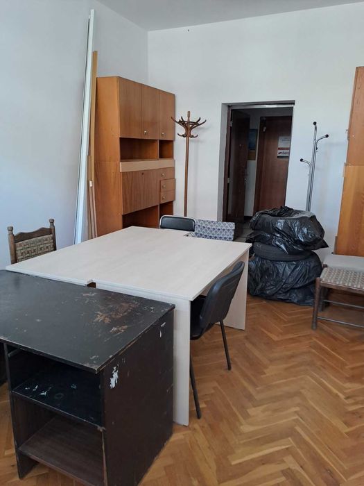 Дава се под наем Офис в Бургас, Център - 20 кв.м за 115 € - Снимка #3