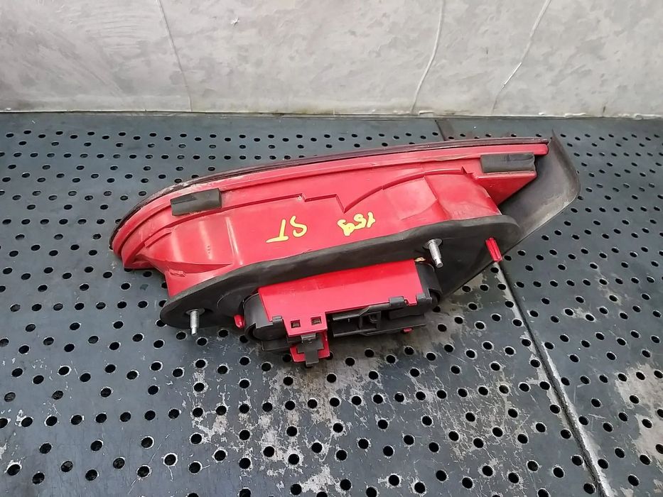 Stop tripla lampa stanga haion alfa romeo 159 939 f939562301