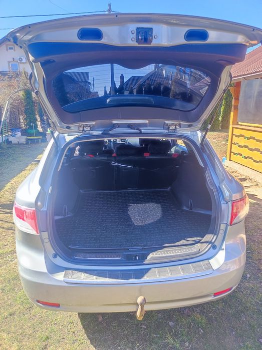 Vand Toyota avensis T27