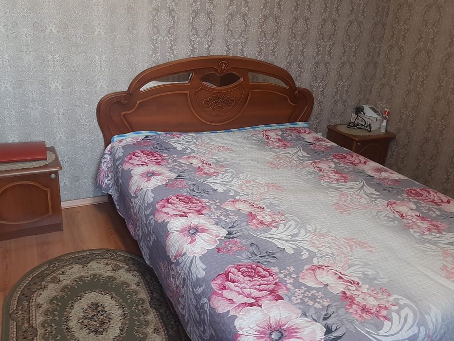 Продам спальный гарнитур