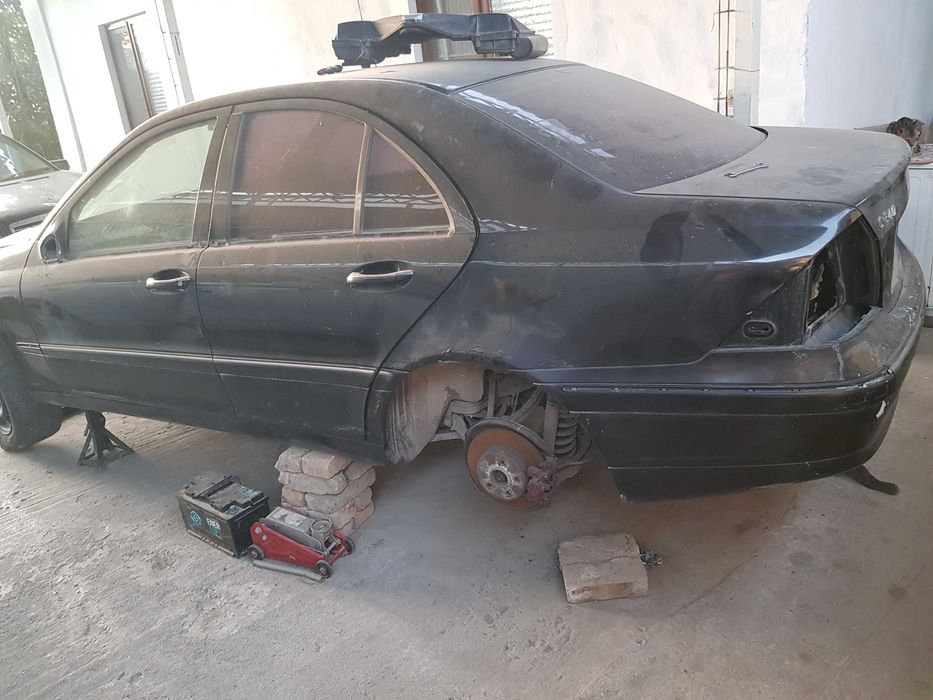 Мерседес c240 v2,6 акпп