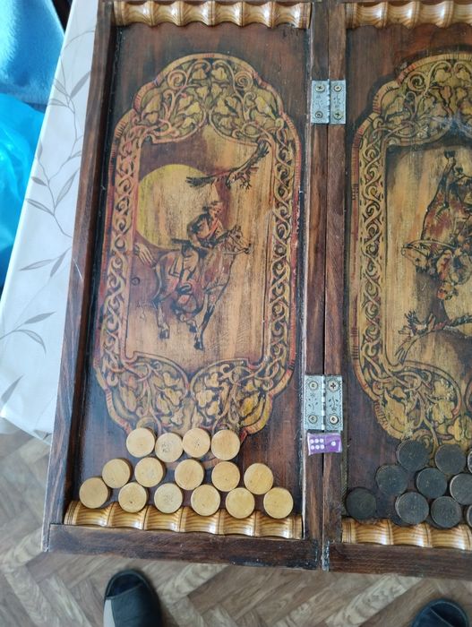 Продам нарды ручной работы.