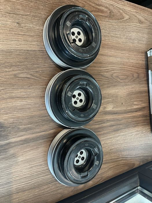 Fulie Vibrochen (damper)  Originale BMW