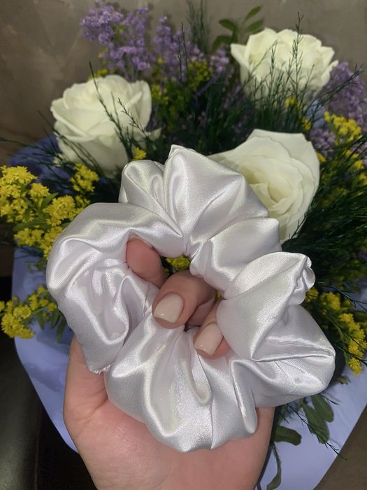 Made by DM сатенени скрънчита