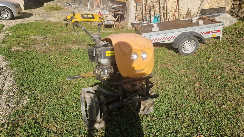 Vând motocultor Progarden