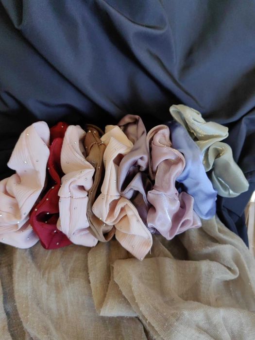 Ръчно изработени скрънчита за коса