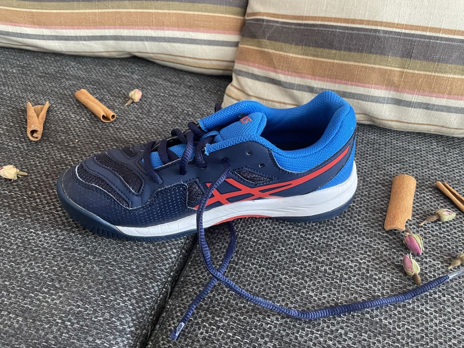 Маратонки Asics, номер 36