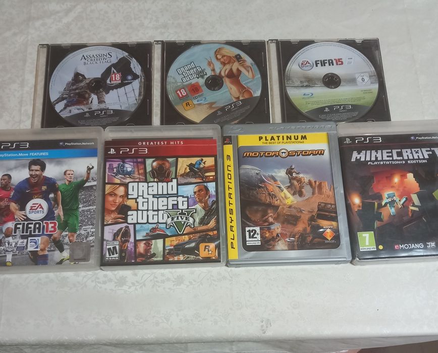 Vând jocuri  ps3