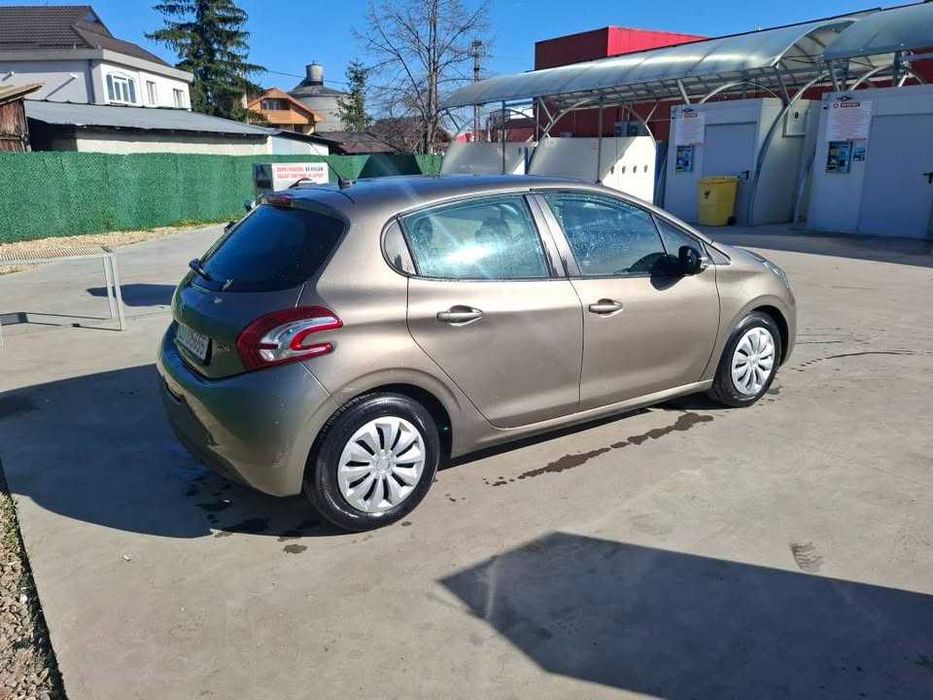 PEUGEOT 208 2012 — imagine 3