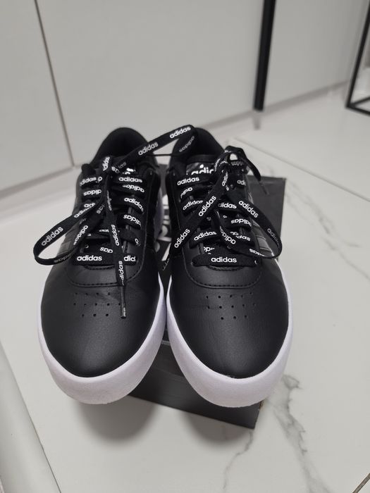 Маратонки Adidas