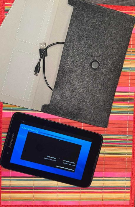 Lenovo Portable Tablet Computer A-3300 H