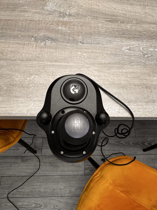 Logitech G29 + Shifter – Stare excelentă – PlayStation / PC