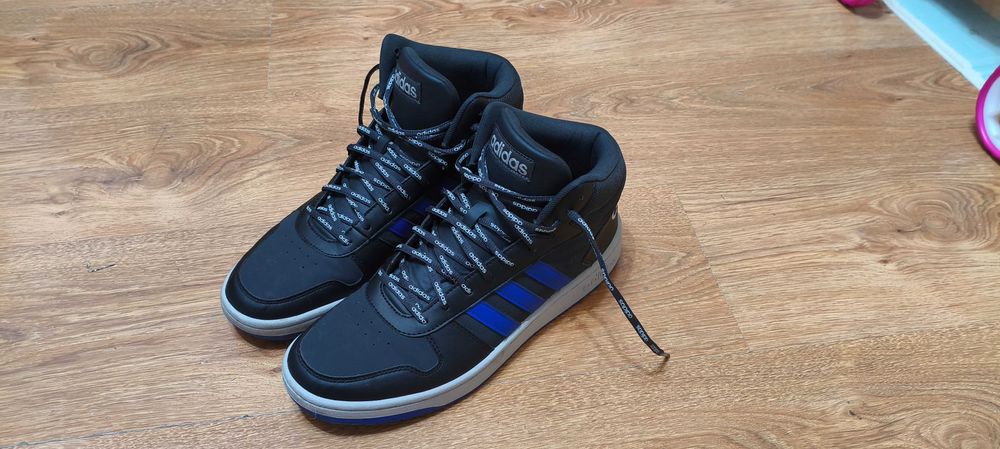 Продавам! Маратонки Adidas