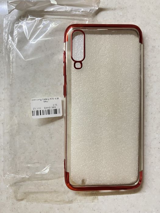 Чехол на Samsung Galaxy A70 новый