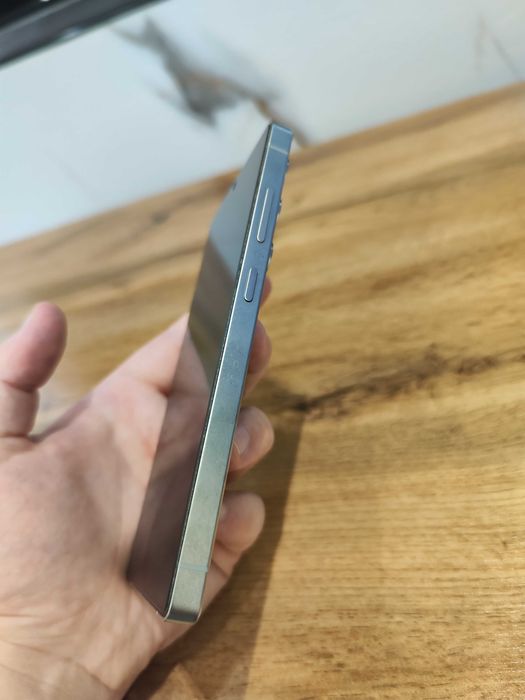 Продаю Samsung Galaxy S25 Ultra 256 ГБ в цвете Titanium.