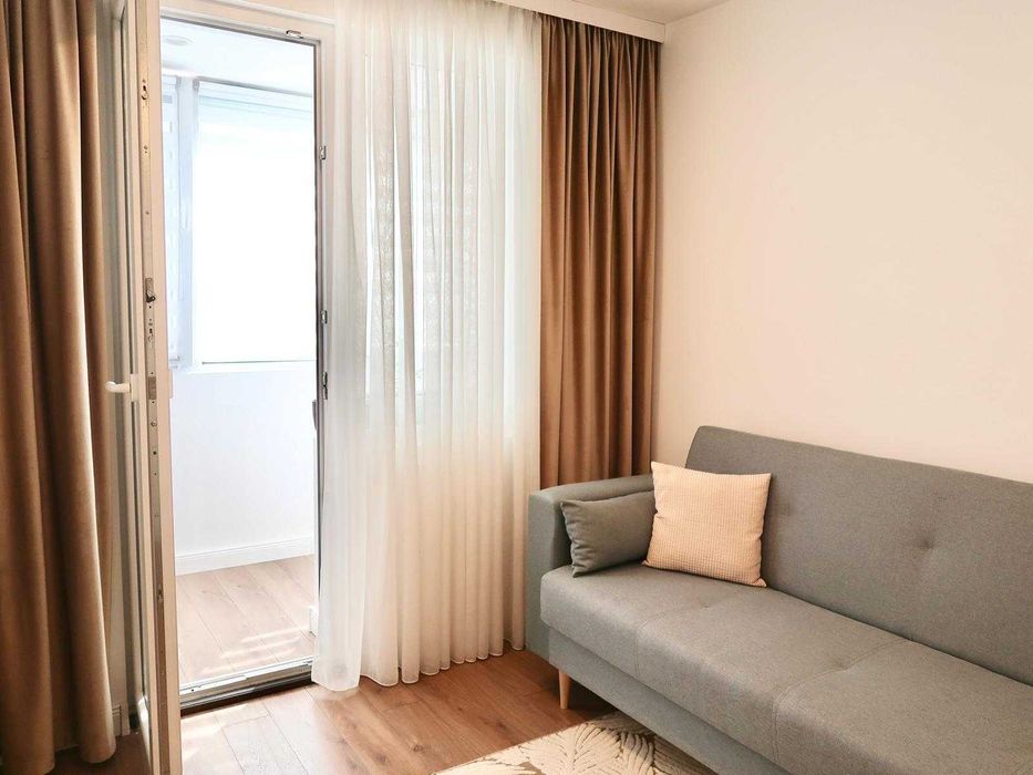 Proprietar vând apartament 3 camere ultrafinisat cu panoramă spre Criș