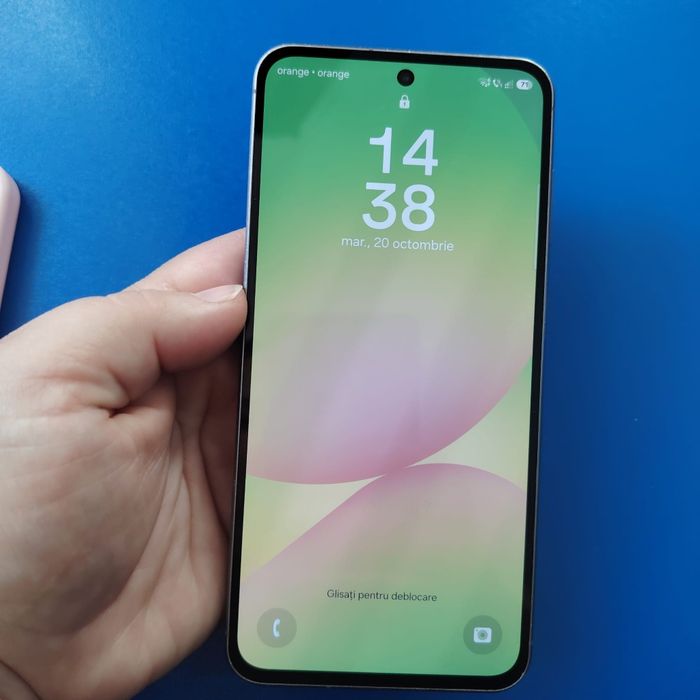 Vând Samsung a56