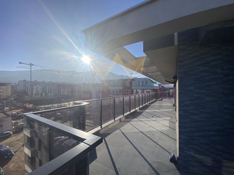 Продава се Четиристаен апартамент в София, Малинова долина - 226 кв.м за 1992 €/кв.м - Снимка #11