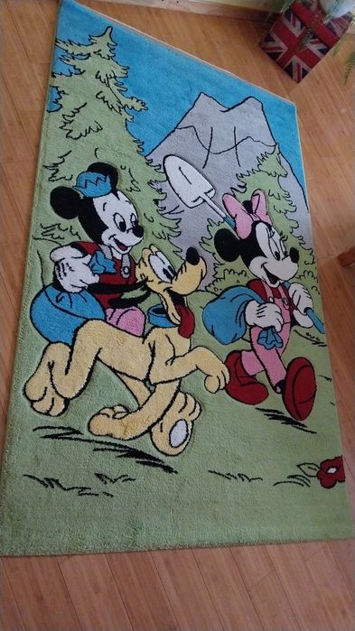 Covor cu personaje din desene (Minnie și Mickey Mouse)