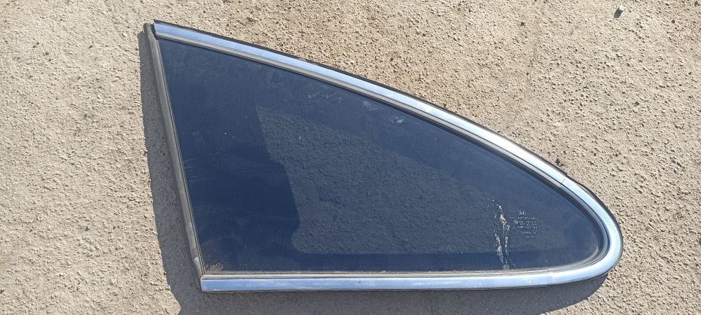 Стекло глухое Honda CR-V 07-11