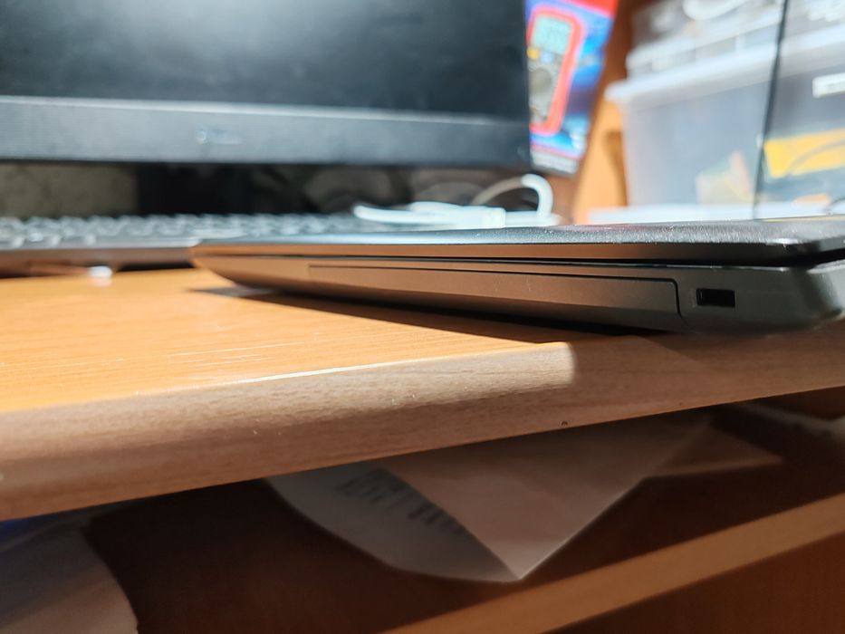 Ноутбук Lenovo Ideapad 330-15IKB 81DE