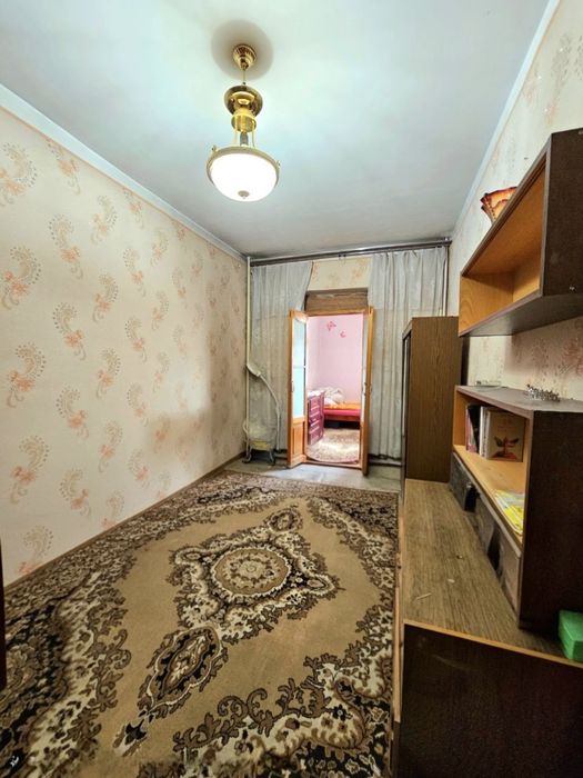 Продается 3в4-комнатная квартира в отличном/хорошем районе
