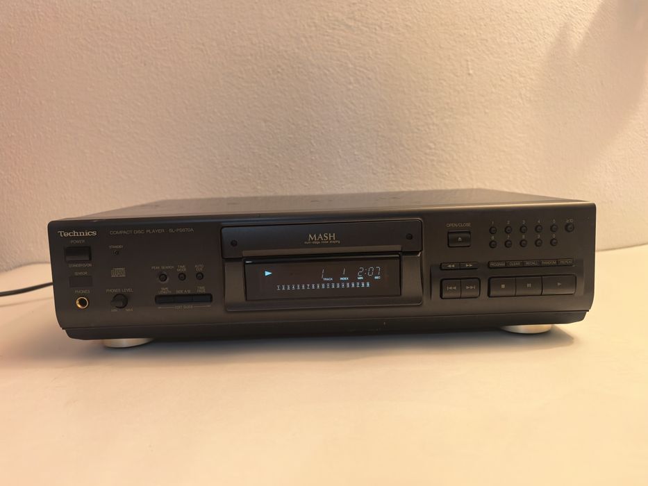 CD Player Technics SL PS670A cu telecomanda originala