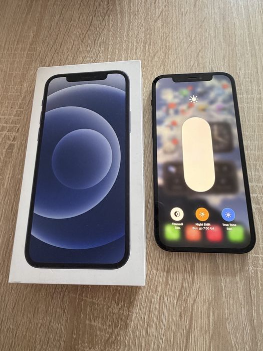 Айфон 12 черного цвета. iphone 12, 256gb