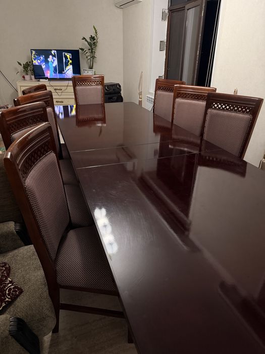 Стол, стулья продается