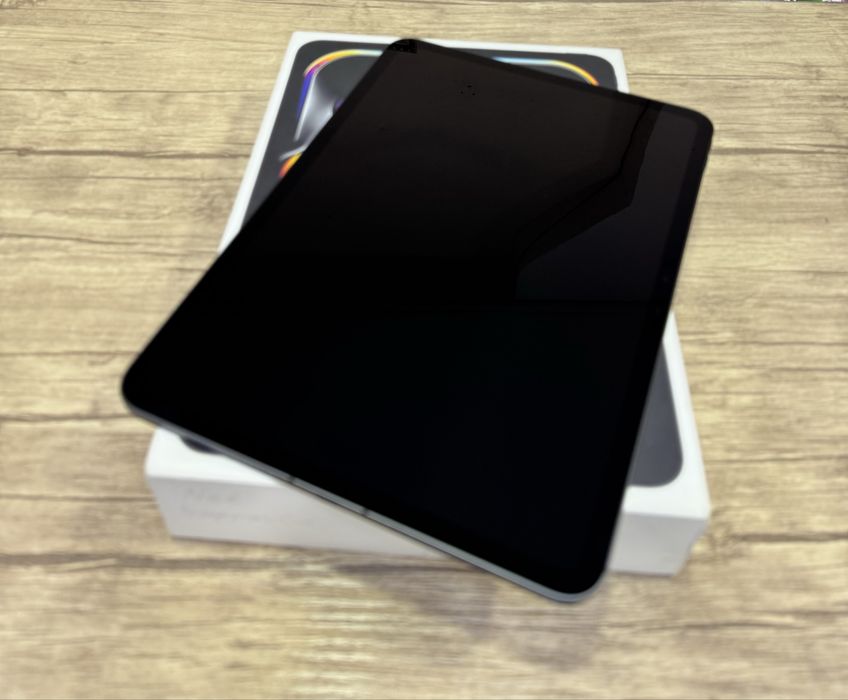 Prodam Idyal Ipad Pro 11 M4 256GB E sim 5G