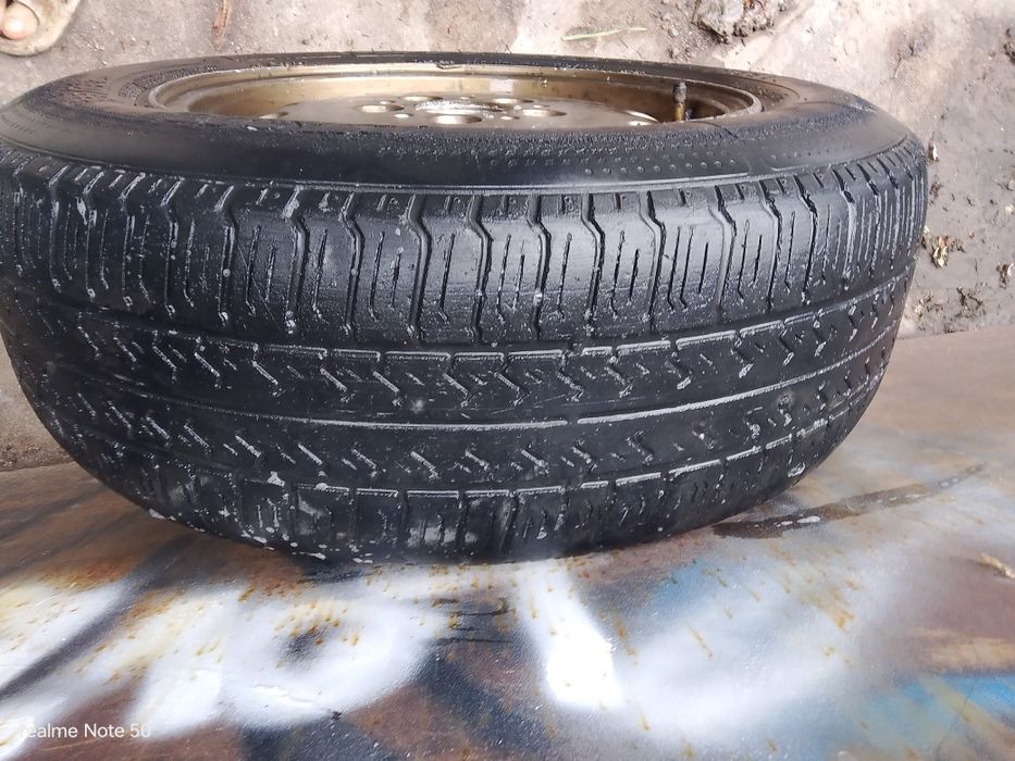 Продам диск с резиной  BMW