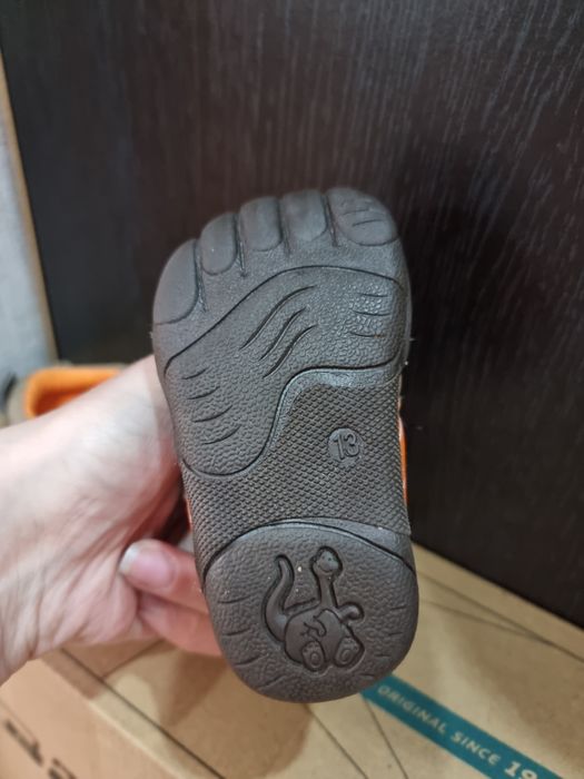 Продам обувь на малышей.