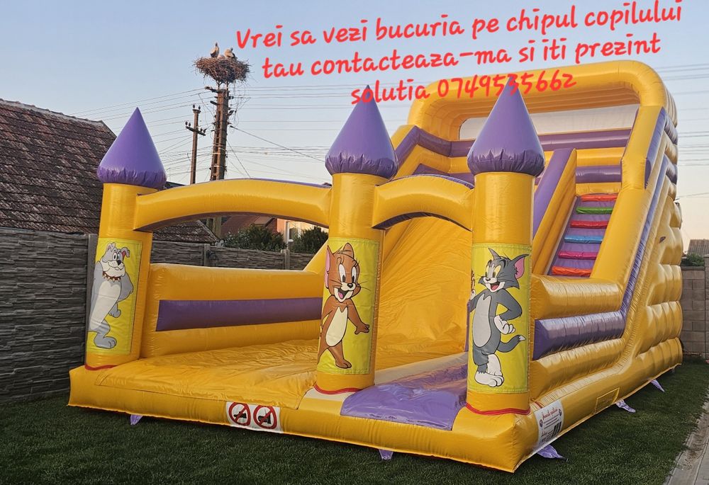 Închiriez: Topogan Gonflabil/jocuri /fundal foto /aparat  vata pe  bat