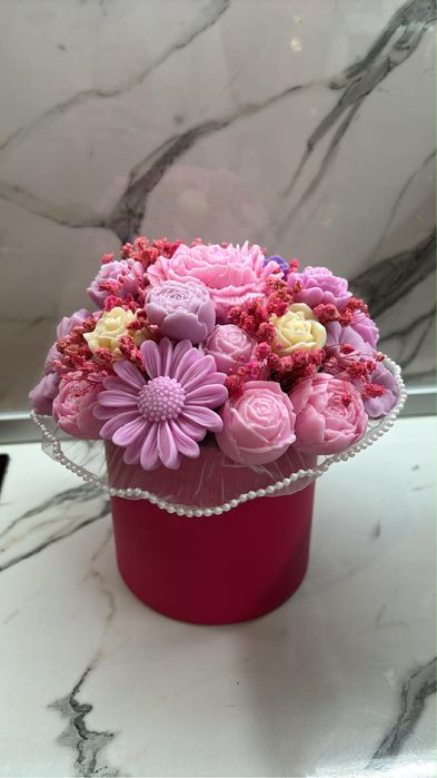 Букети от свещи/ подаръци