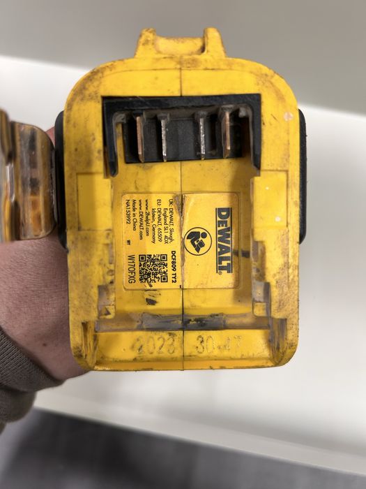 Dewalt DCF807 190Nm - Ударен безчетков винтоверт