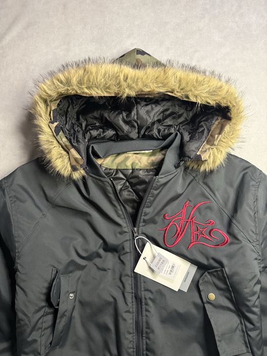 Новая куртка размер M