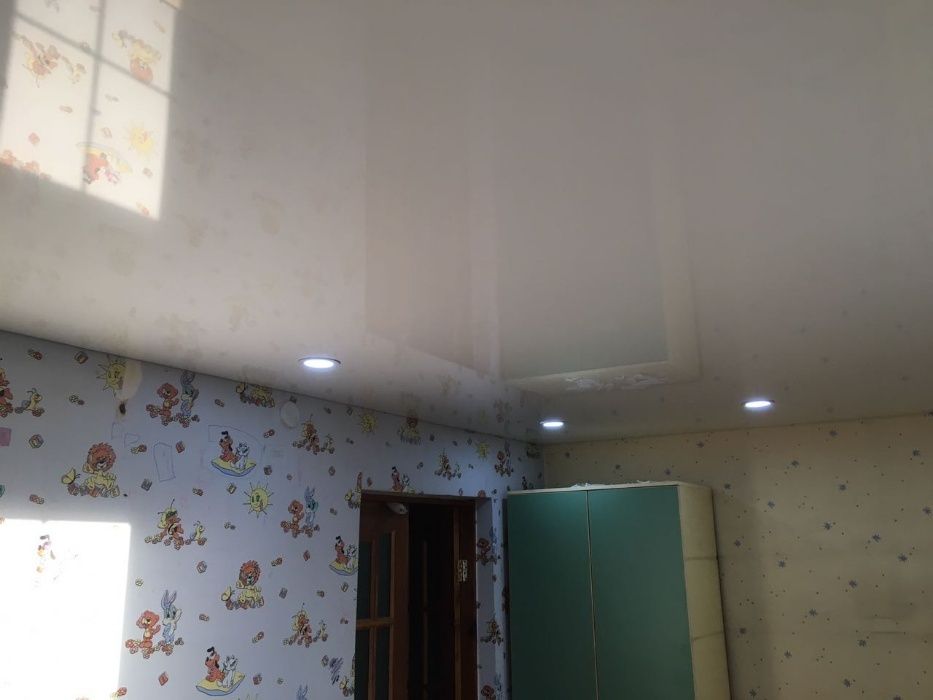 Натяжные потолки