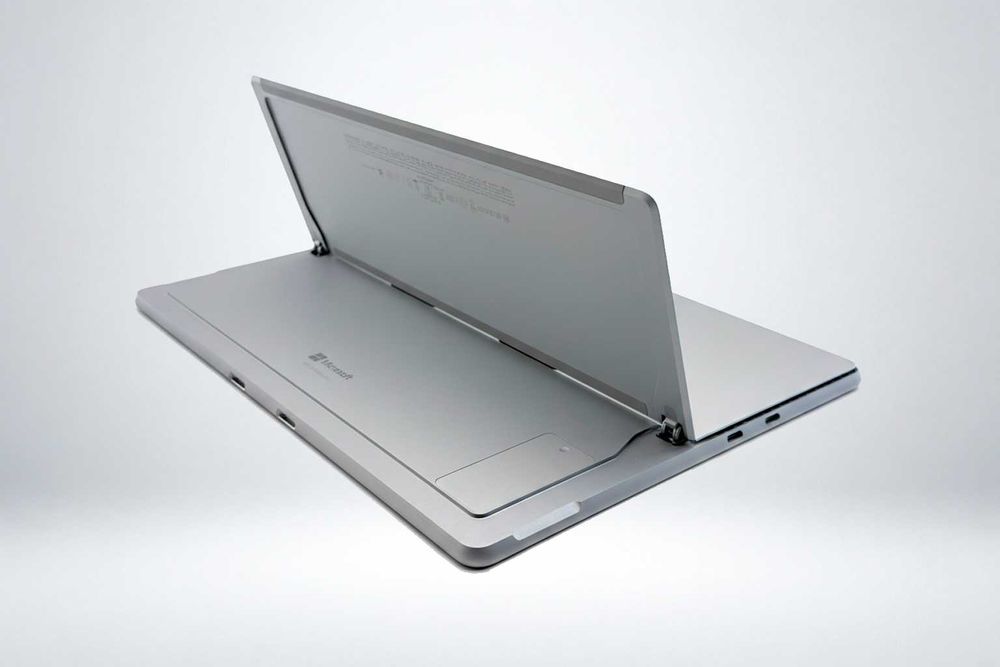 Microsoft Surface Pro 11/ Snapdragon X Elite / 32GB / 1TB / OLED Touch