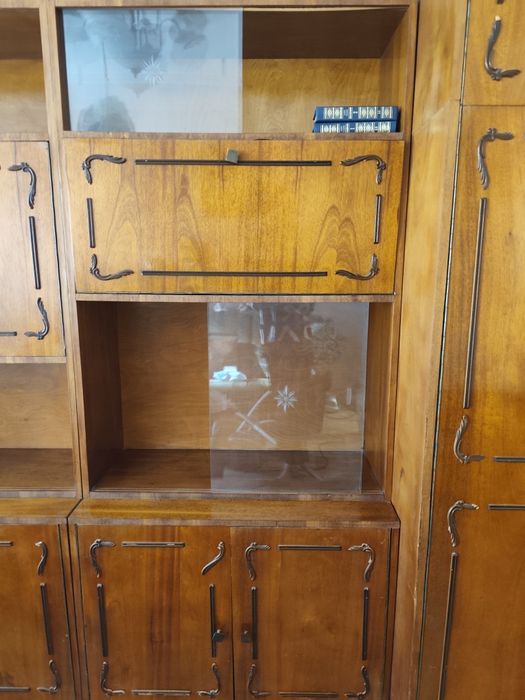 Дървена холна секция