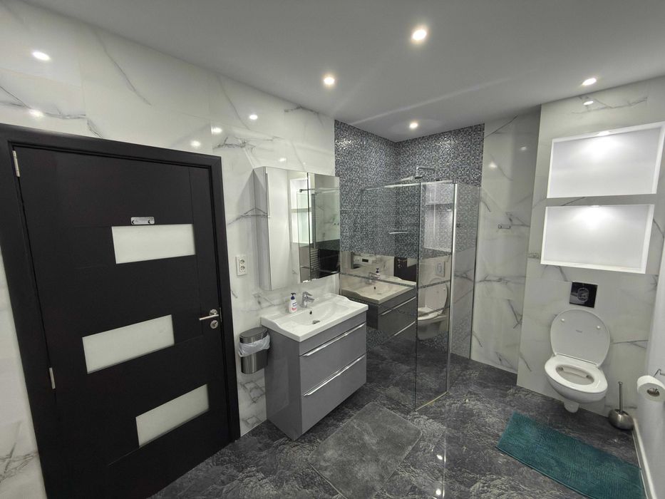 Ofer Inchiriez apartament 2 camere LUX