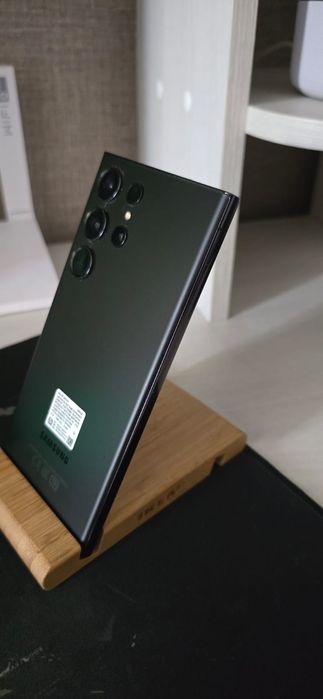Продам Samsung S23 Ultra