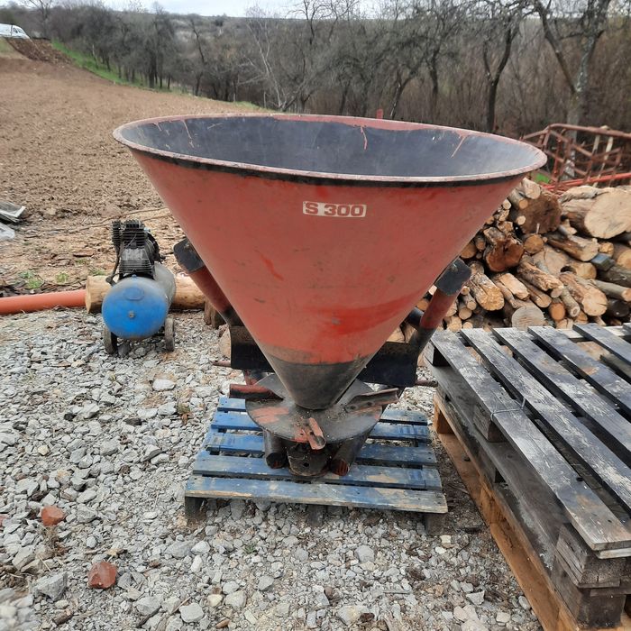 Mig azot 300 kg,și grapa 2,50 m ușoară