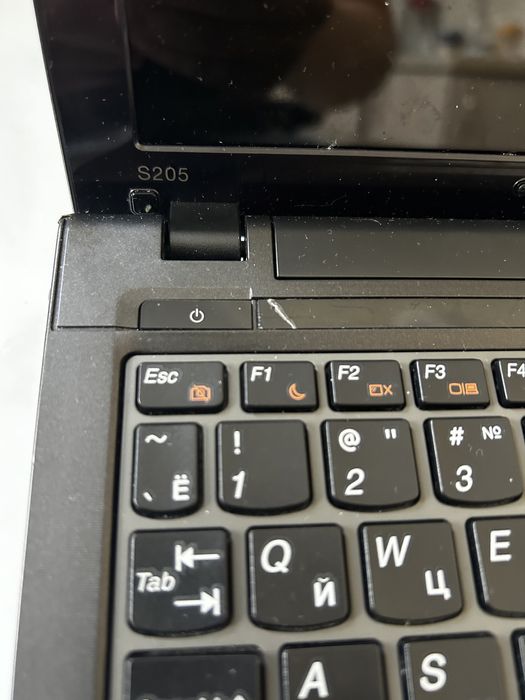 Продам Lenovo ноутбук