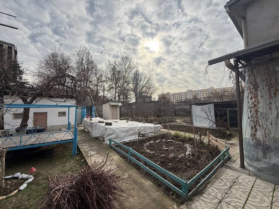 Продаётся дом на 10 сотках